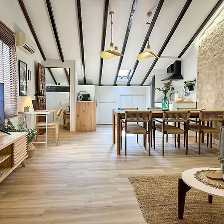 Apartment La Buhardilla Del Mercado Ubicacion E Historia